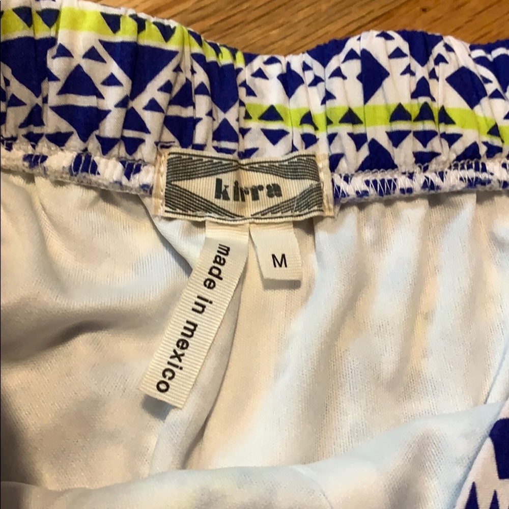 Shorts - Picture 2 of 3